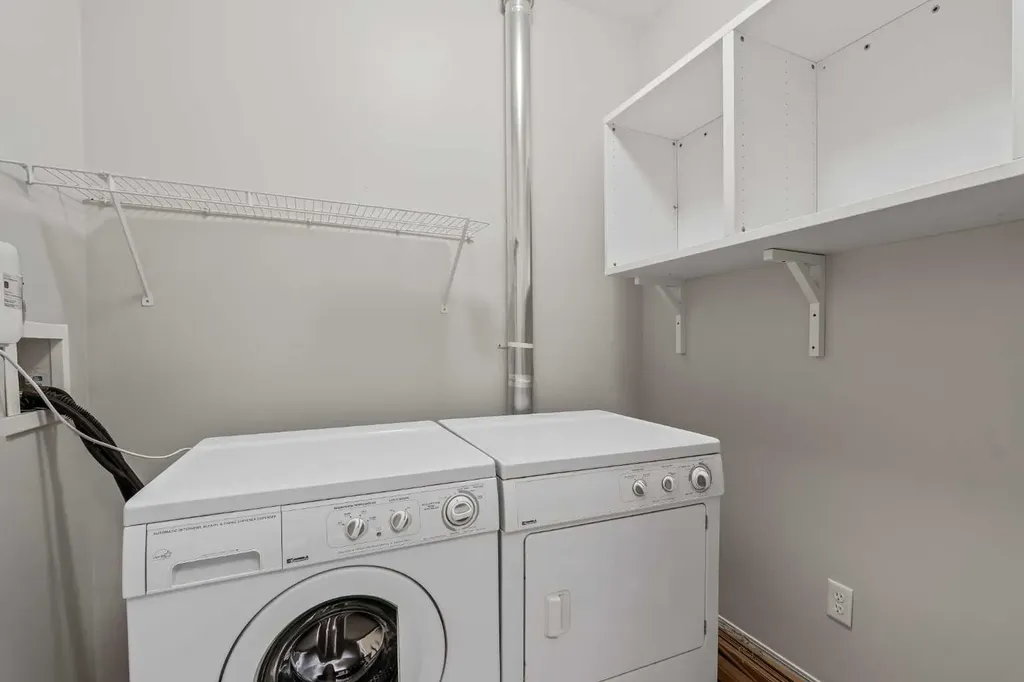 3651 Marda Link SW Calgary AB T3T 6J7