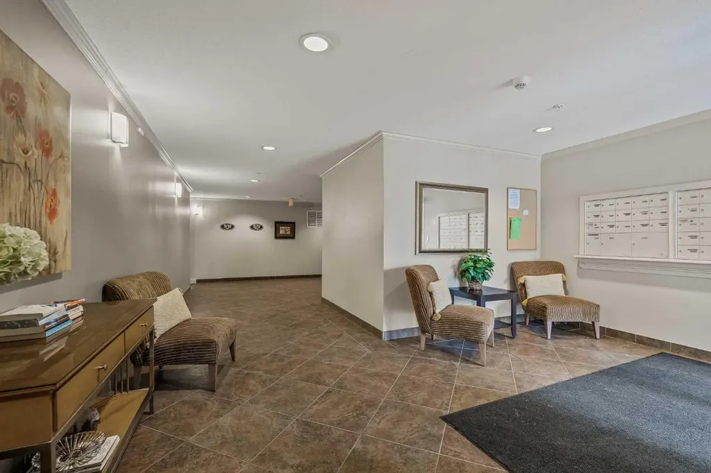 3651 Marda Link SW Calgary AB T3T 6J7