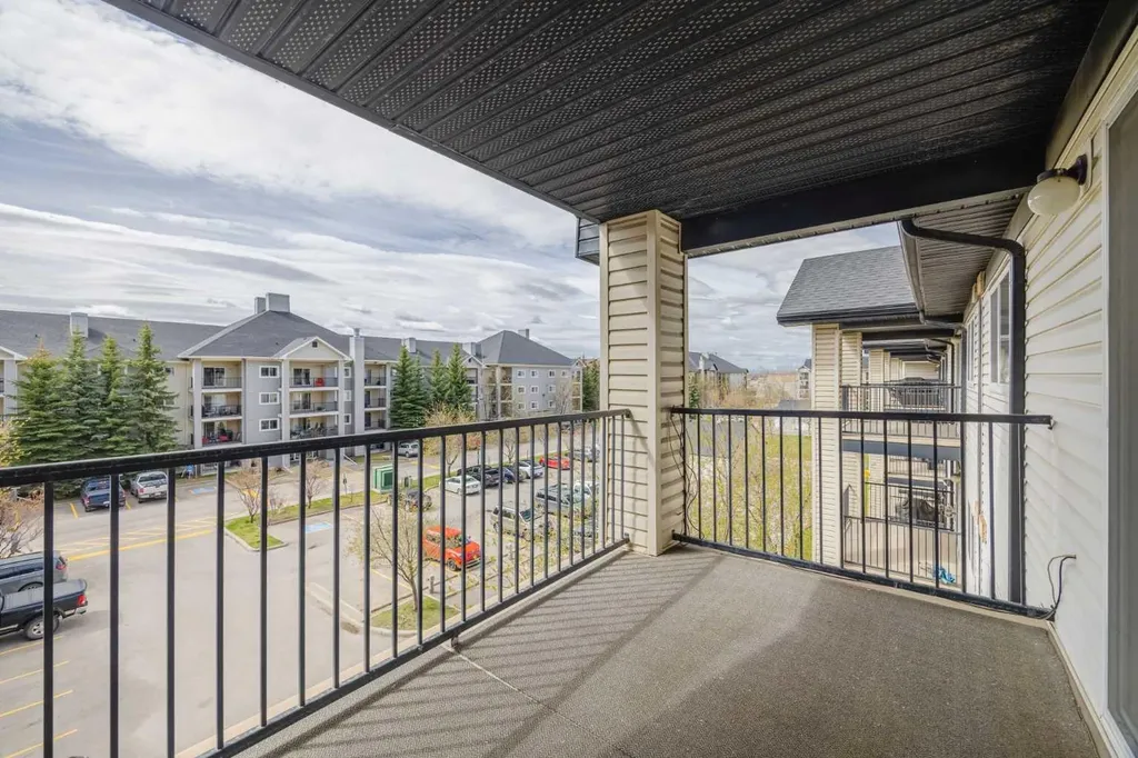 4975 130 Avenue SE Calgary AB T2Z 4M4