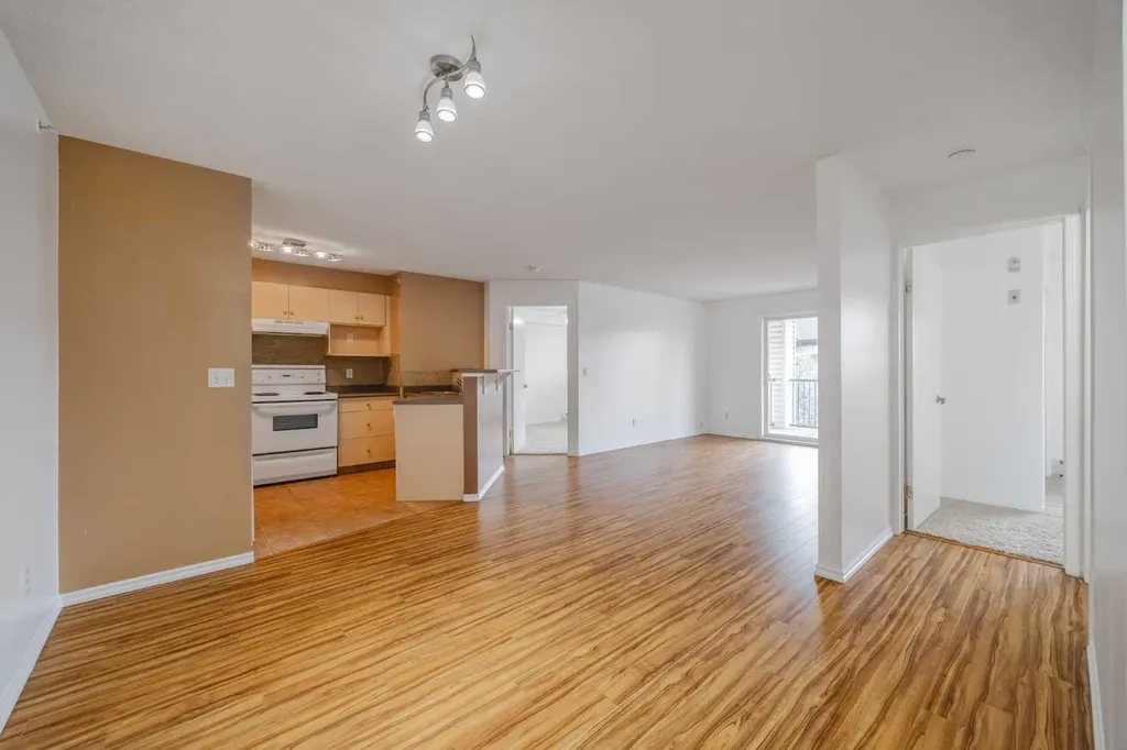 4975 130 Avenue SE Calgary AB T2Z 4M4
