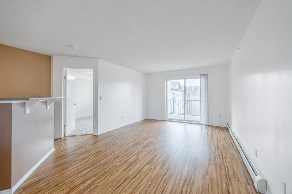 4975 130 Avenue SE Calgary AB T2Z 4M4