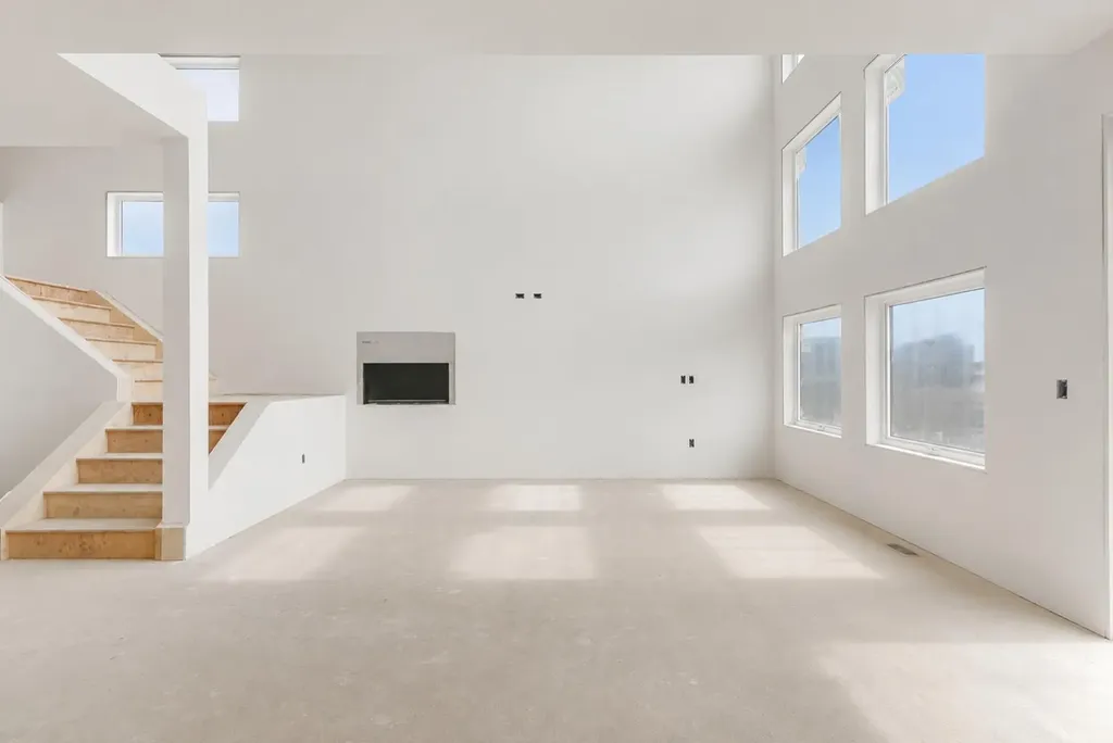 99 South Shore Road Chestermere AB T1X 3G2