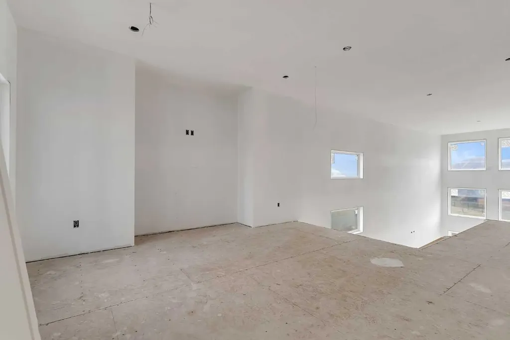 99 South Shore Road Chestermere AB T1X 3G2