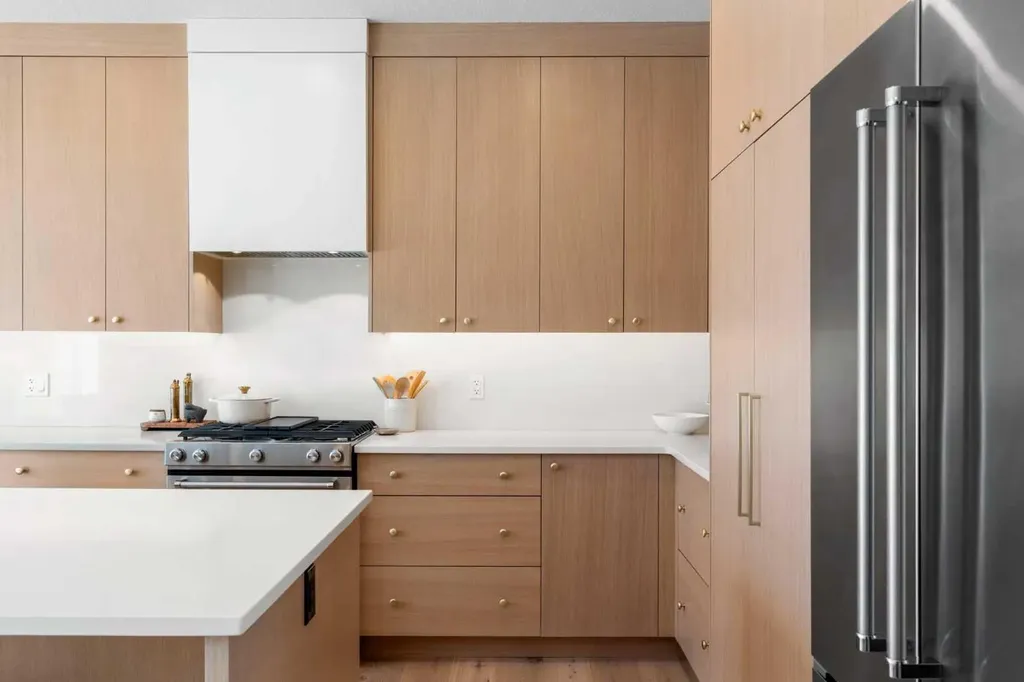 2853 14 Avenue SW Calgary AB T3C 3W8