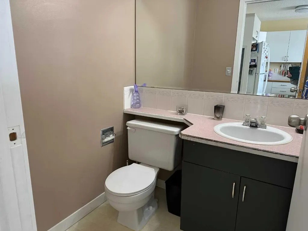 4804 Landsdown Avenue Blackfalds AB T0M 0J0