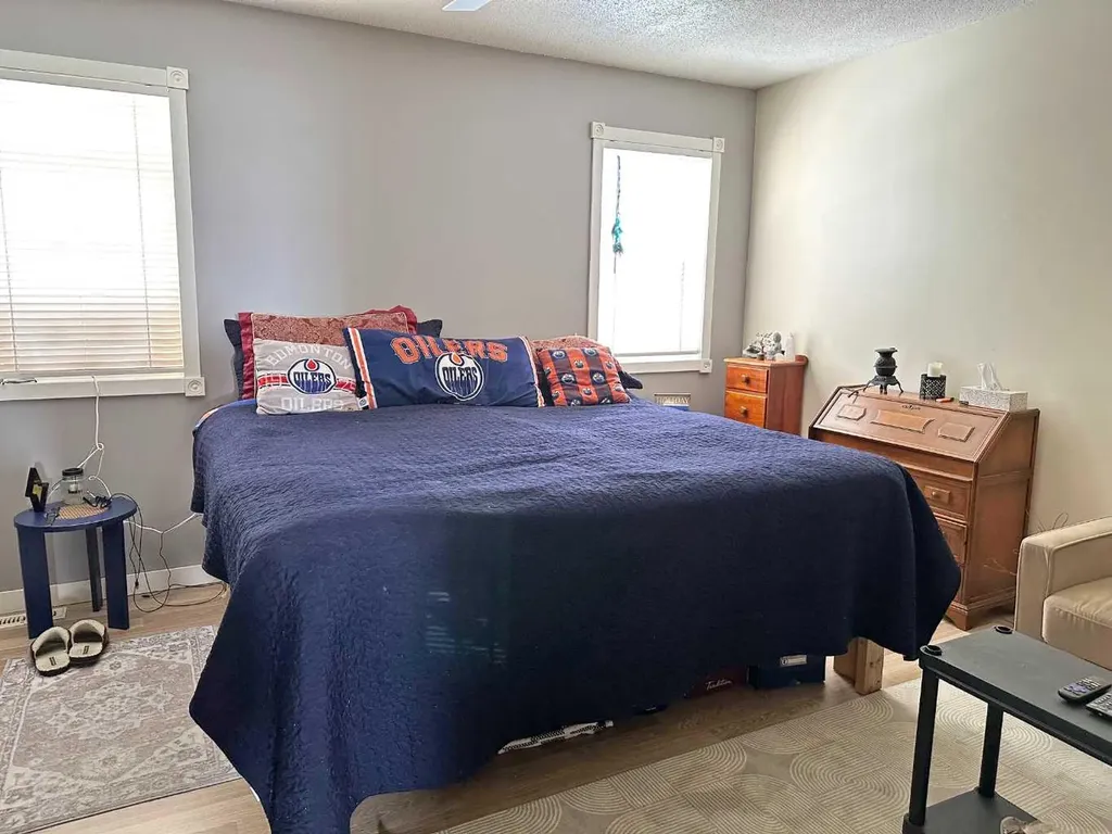 4804 Landsdown Avenue Blackfalds AB T0M 0J0