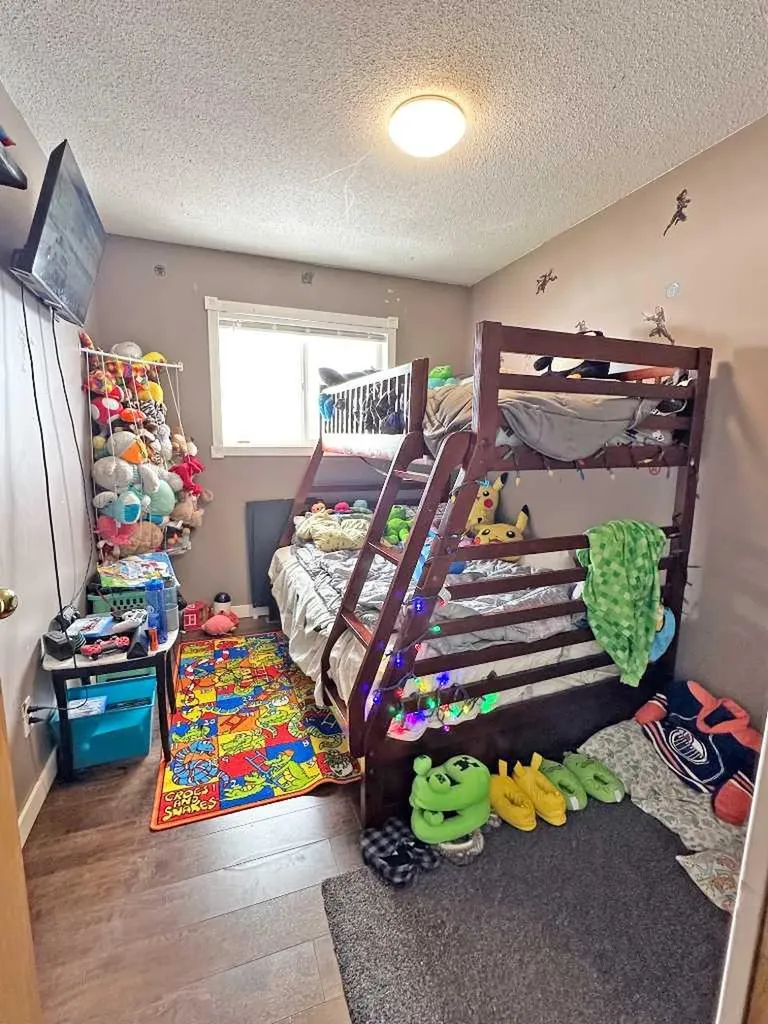4804 Landsdown Avenue Blackfalds AB T0M 0J0
