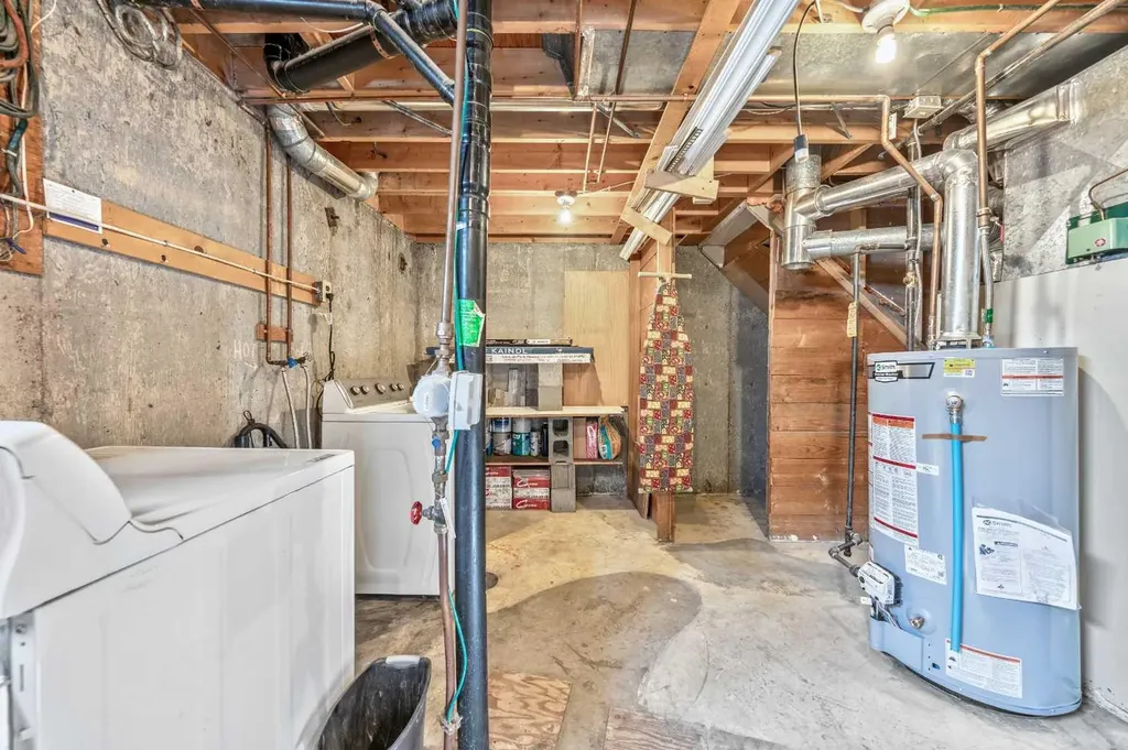 120 Pennsburg Way SE Calgary AB T2A 2J5