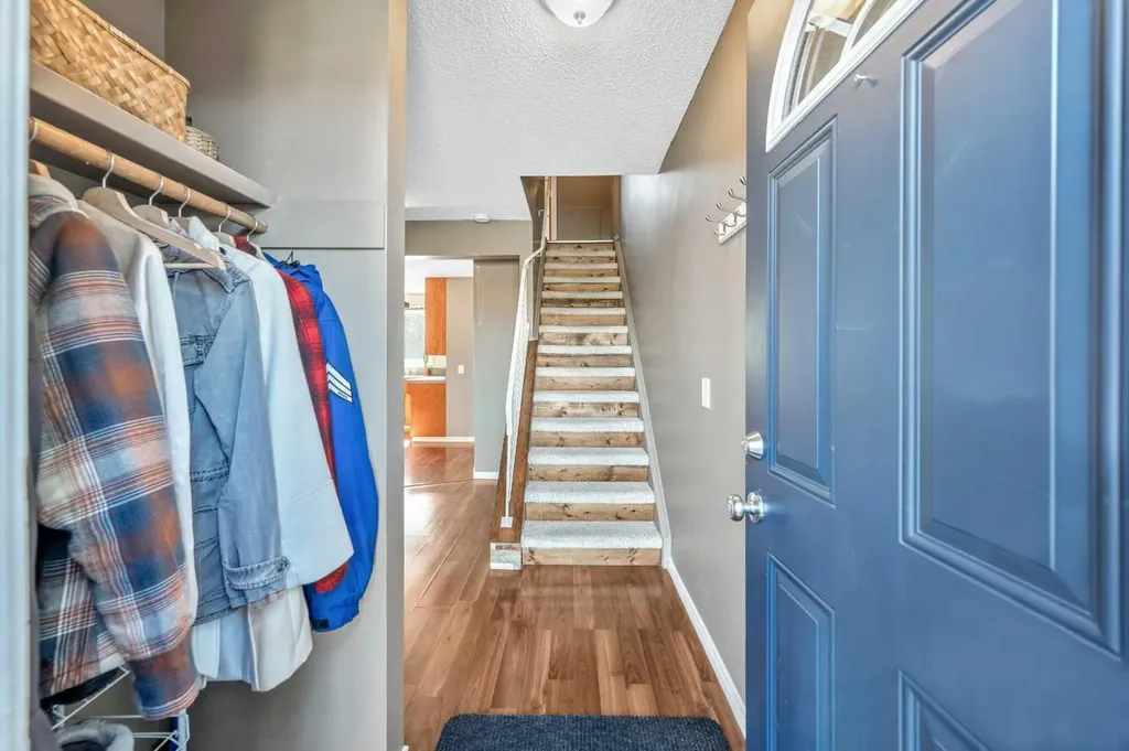 120 Pennsburg Way SE Calgary AB T2A 2J5