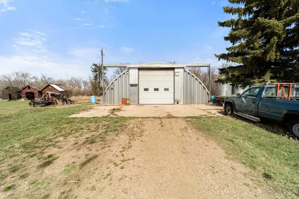 44402 Range Road 125 Rural Flagstaff County AB T0B4C0