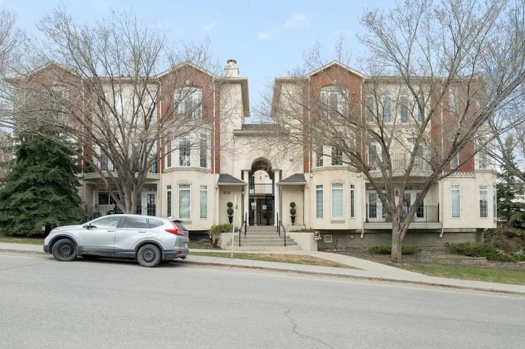 5703 5 Street SW Calgary AB T2V 1A8