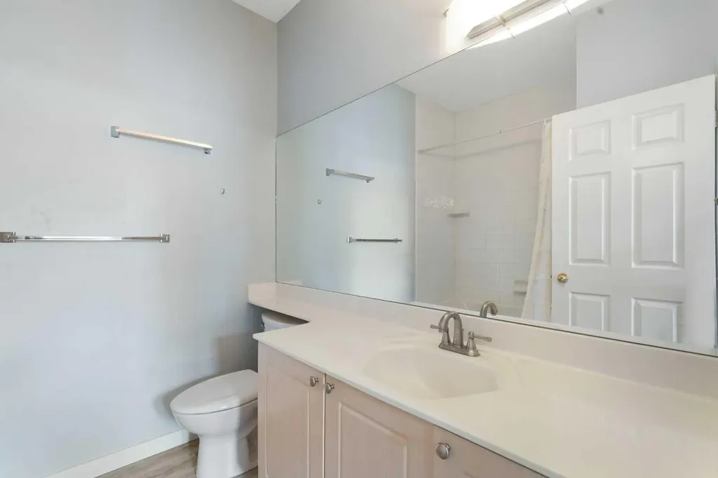 5703 5 Street SW Calgary AB T2V 1A8