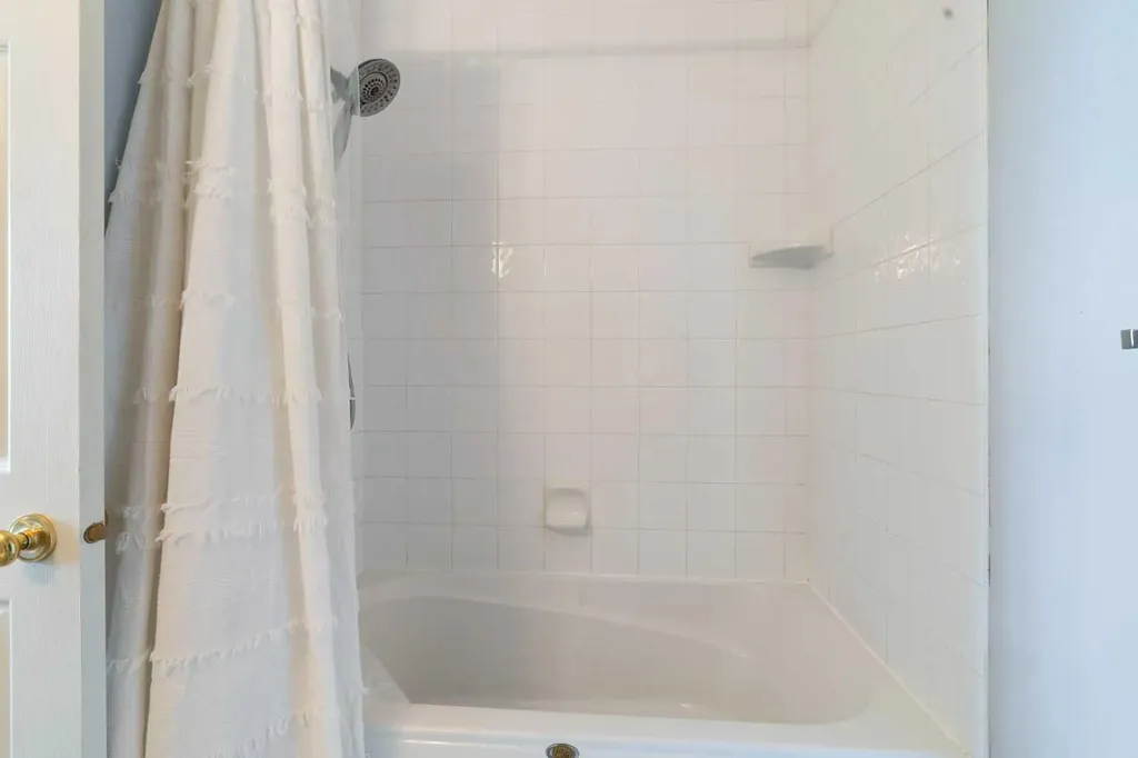 5703 5 Street SW Calgary AB T2V 1A8