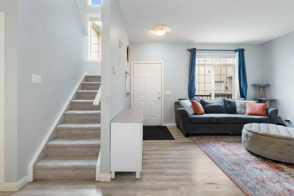 5703 5 Street SW Calgary AB T2V 1A8