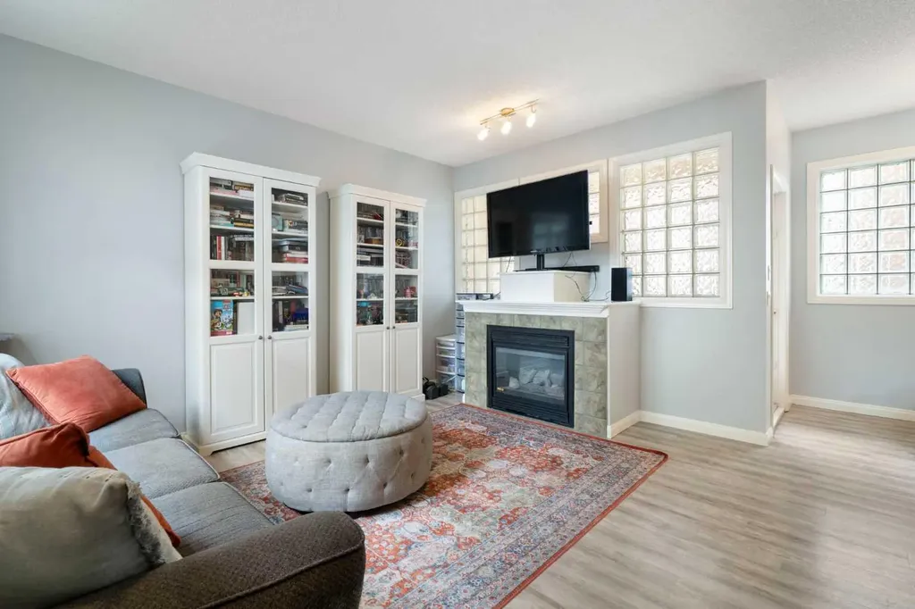 5703 5 Street SW Calgary AB T2V 1A8