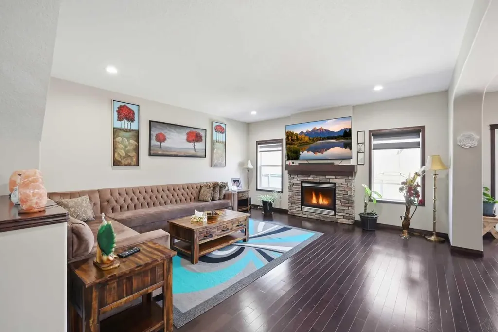 233 Aspenmere Circle Chestermere AB T1X0T6