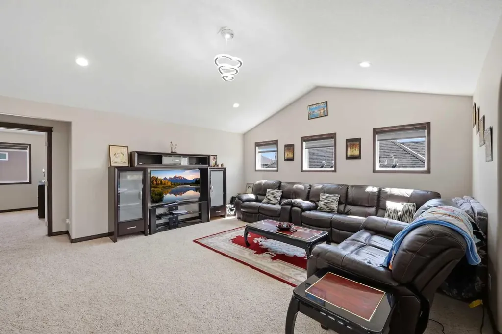 233 Aspenmere Circle Chestermere AB T1X0T6