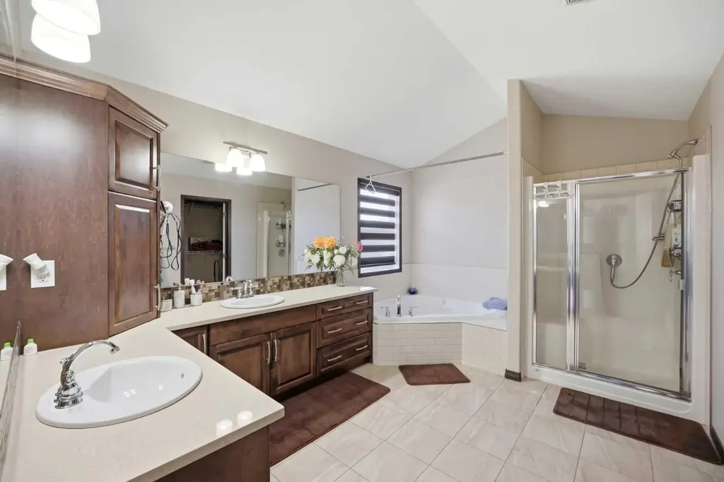 233 Aspenmere Circle Chestermere AB T1X0T6