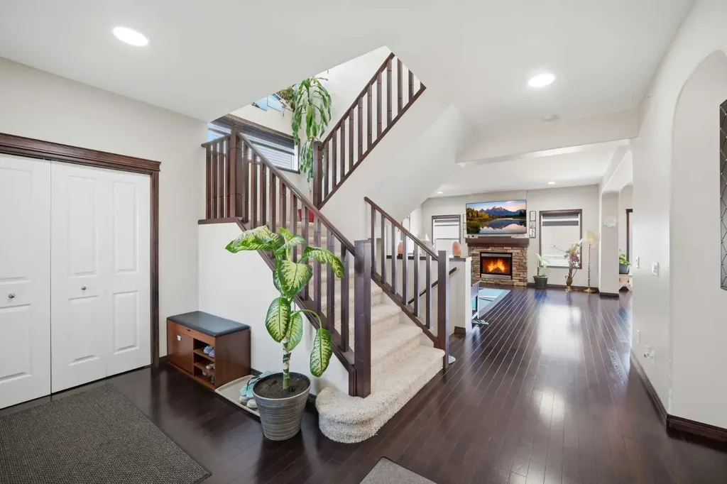 233 Aspenmere Circle Chestermere AB T1X0T6