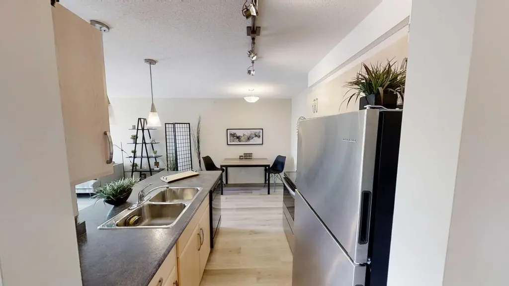 9124 96 Avenue Grande Prairie AB T8X0A1