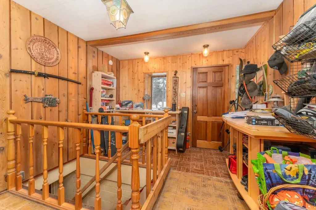 77 Grotto Road Harvie Heights AB T1W 2W2