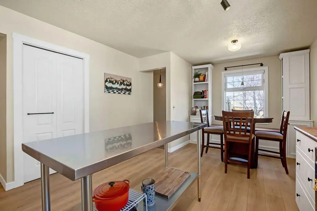 99 Beddington Crescent NE Calgary AB T3K 1N4