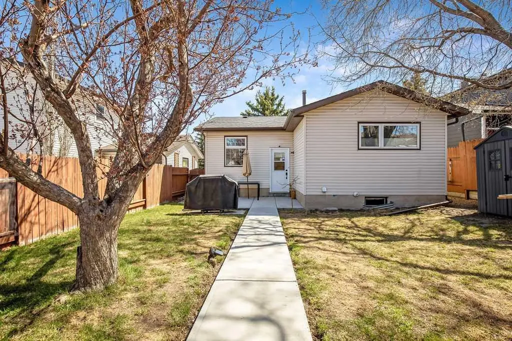 99 Beddington Crescent NE Calgary AB T3K 1N4