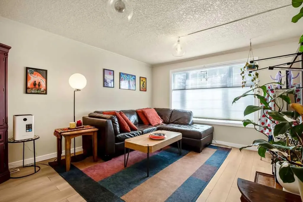 99 Beddington Crescent NE Calgary AB T3K 1N4