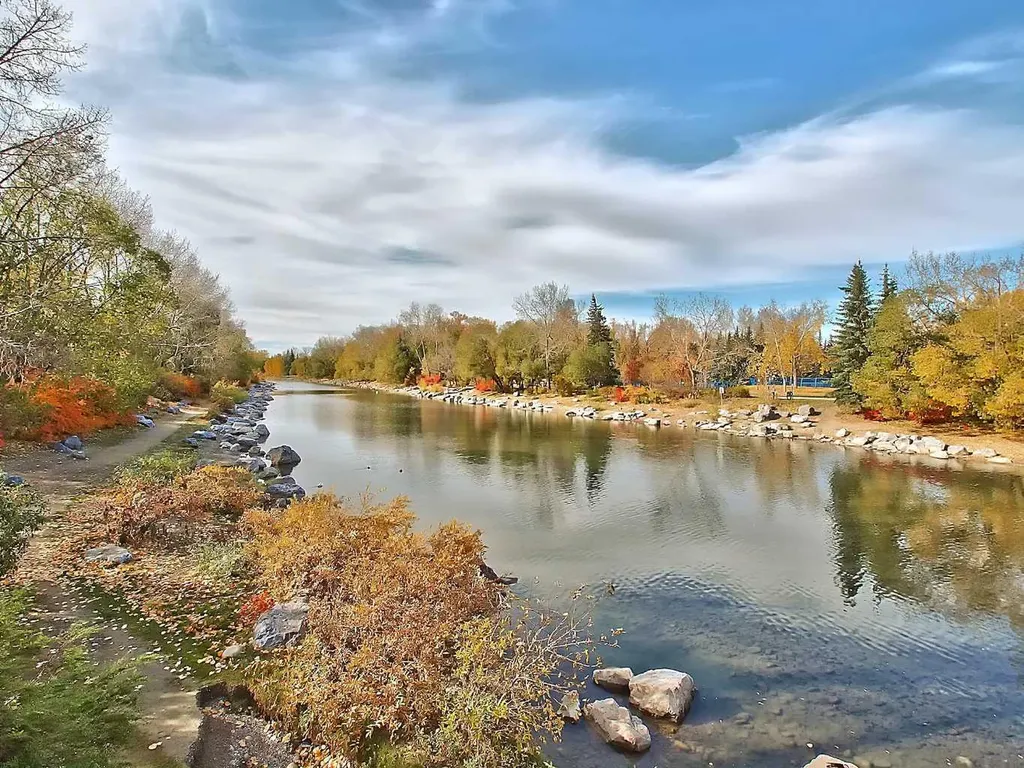 200 La Caille Place SW Calgary AB T2P 5E2