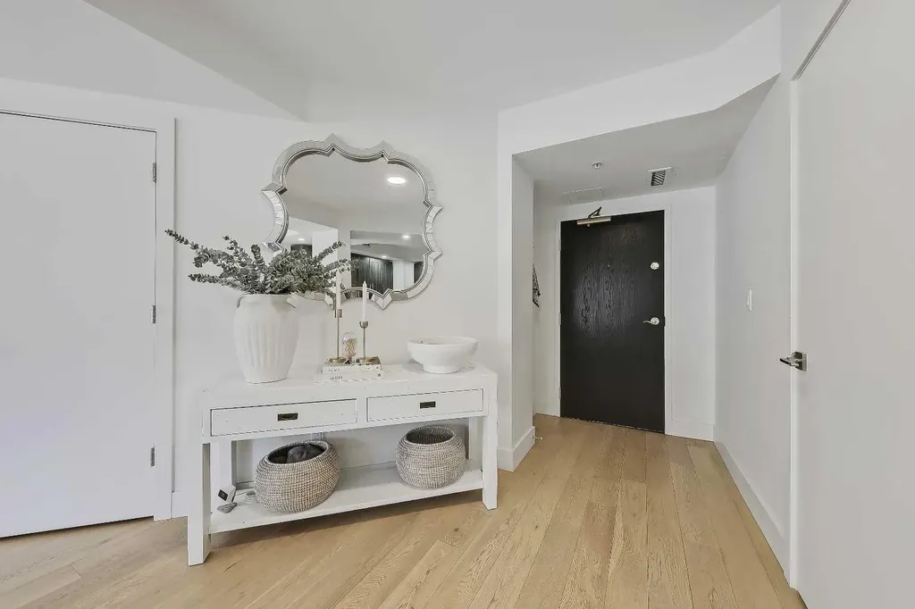 200 La Caille Place SW Calgary AB T2P 5E2