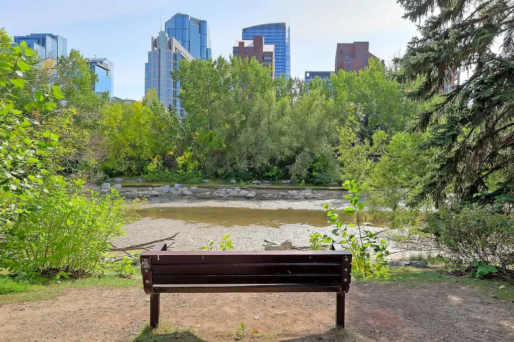 200 La Caille Place SW Calgary AB T2P 5E2