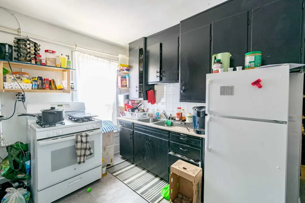 5007 50 Avenue Stettler AB T0C 2L0