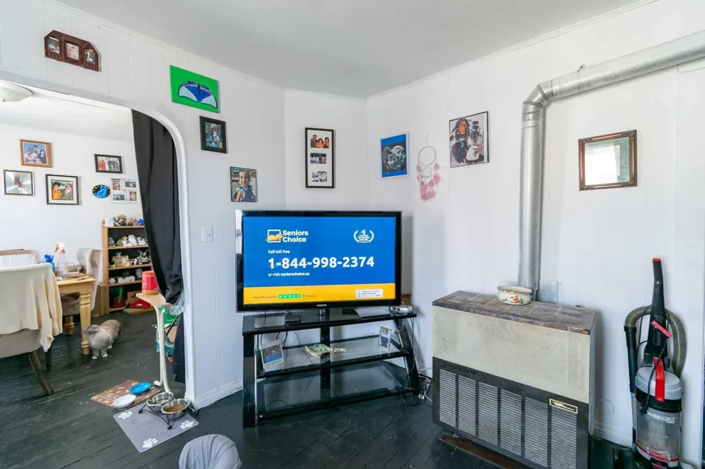 5007 50 Avenue Stettler AB T0C 2L0