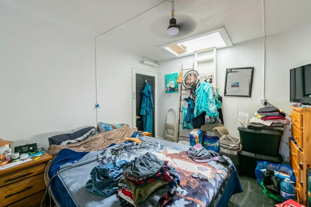 5007 50 Avenue Stettler AB T0C 2L0