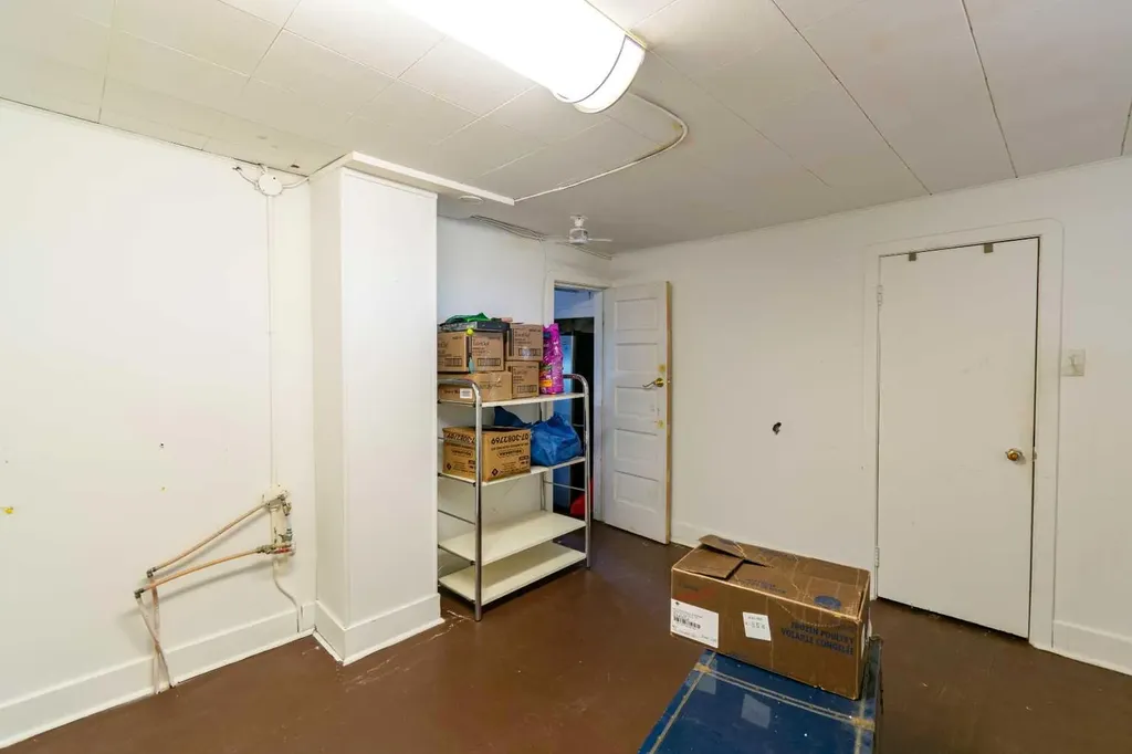5007 50 Avenue Stettler AB T0C 2L0