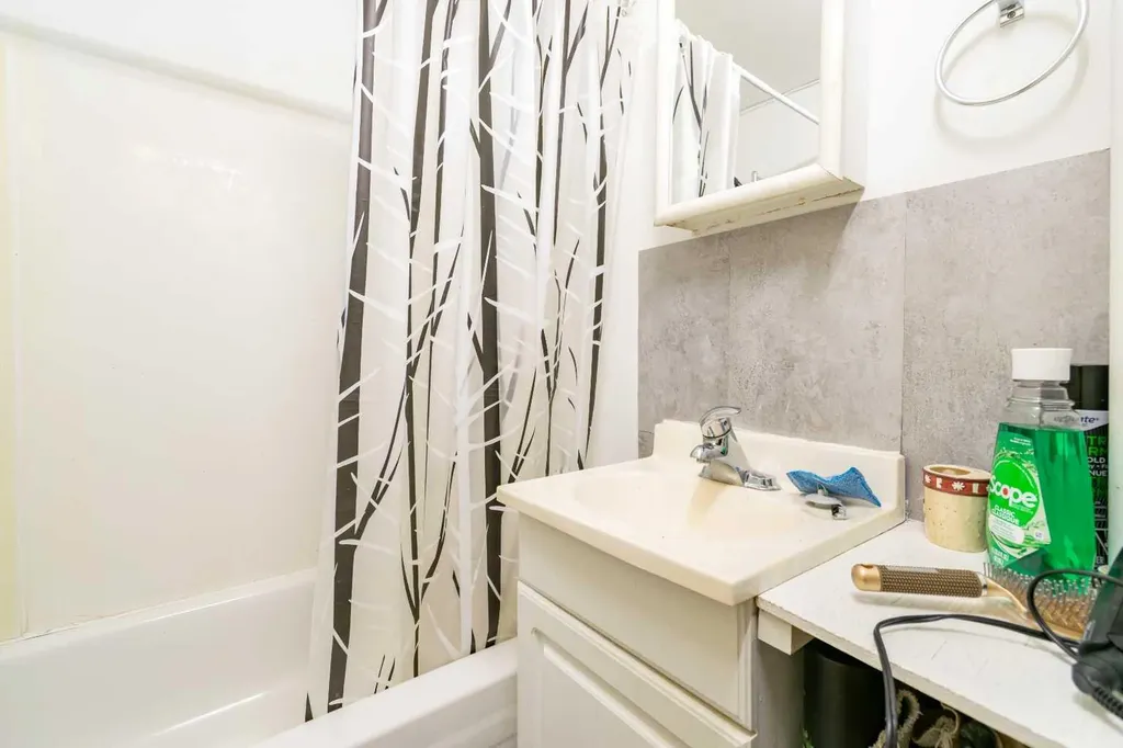 5007 50 Avenue Stettler AB T0C 2L0