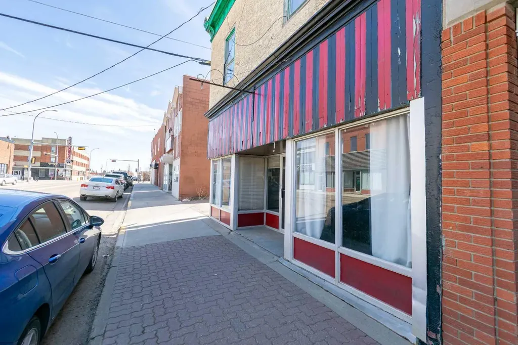 5007 50 Avenue Stettler AB T0C 2L0