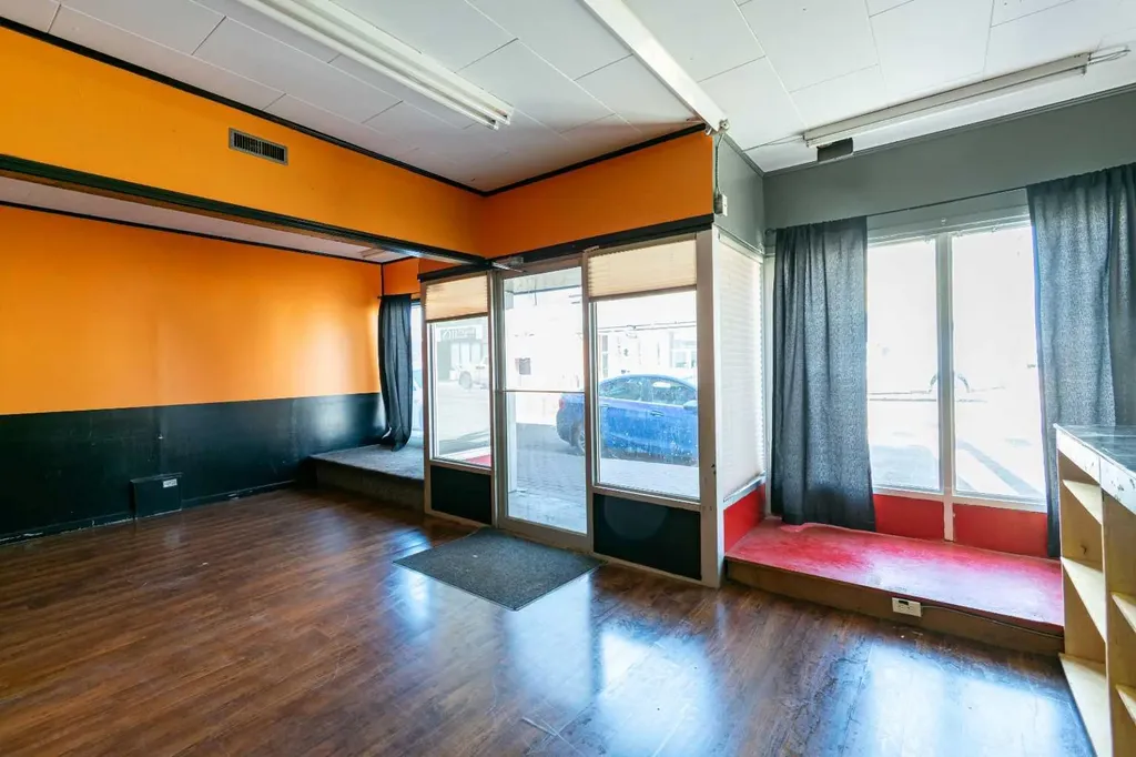 5007 50 Avenue Stettler AB T0C 2L0