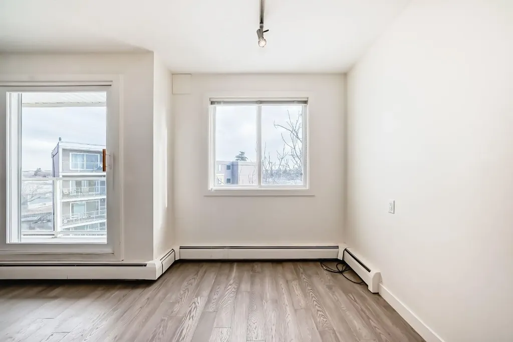 4455A Greenview Drive NE Calgary AB T2E 6M1