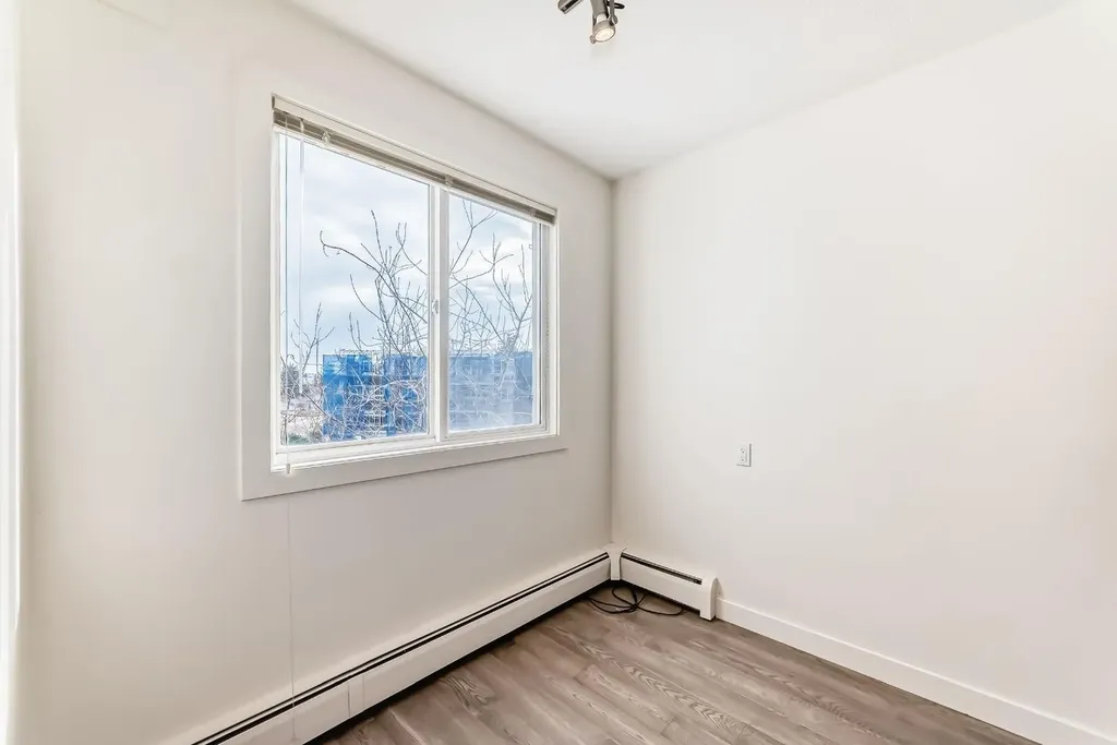 4455A Greenview Drive NE Calgary AB T2E 6M1