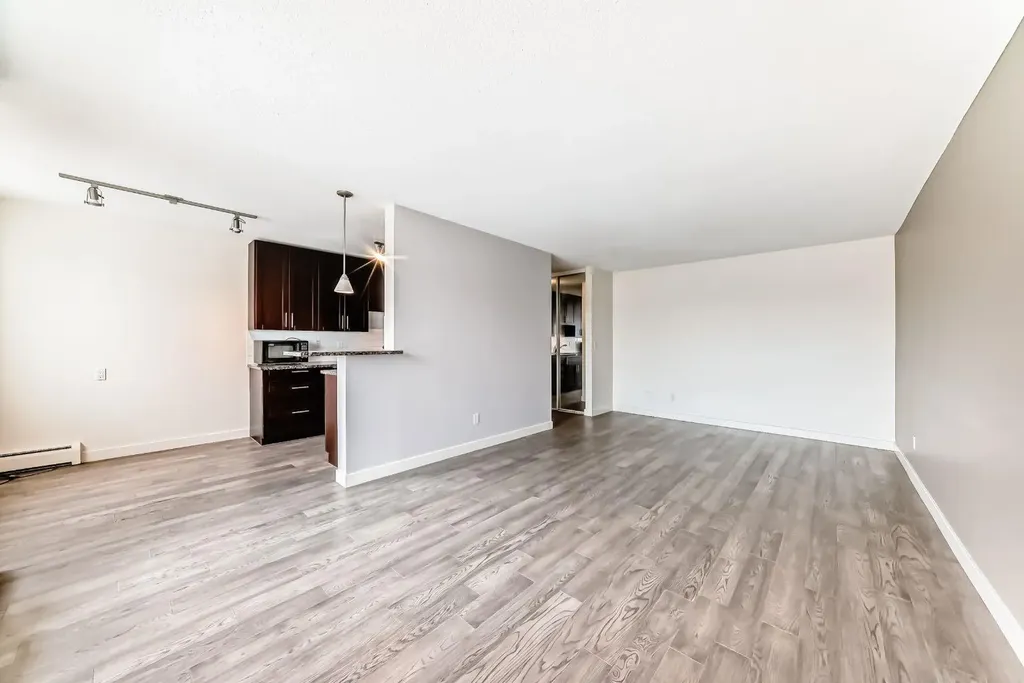4455A Greenview Drive NE Calgary AB T2E 6M1