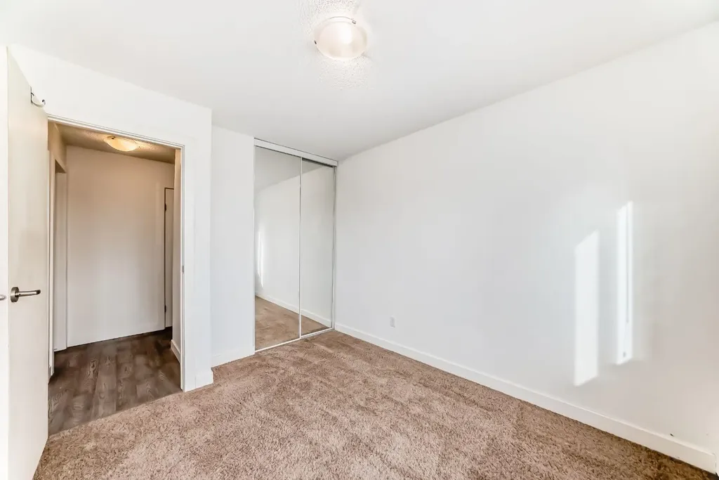 4455A Greenview Drive NE Calgary AB T2E 6M1