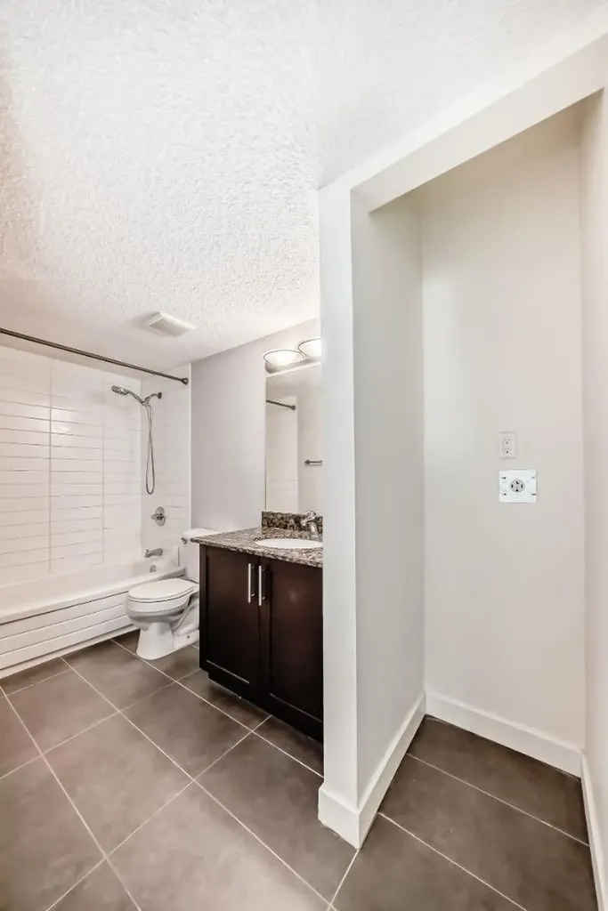 4455A Greenview Drive NE Calgary AB T2E 6M1