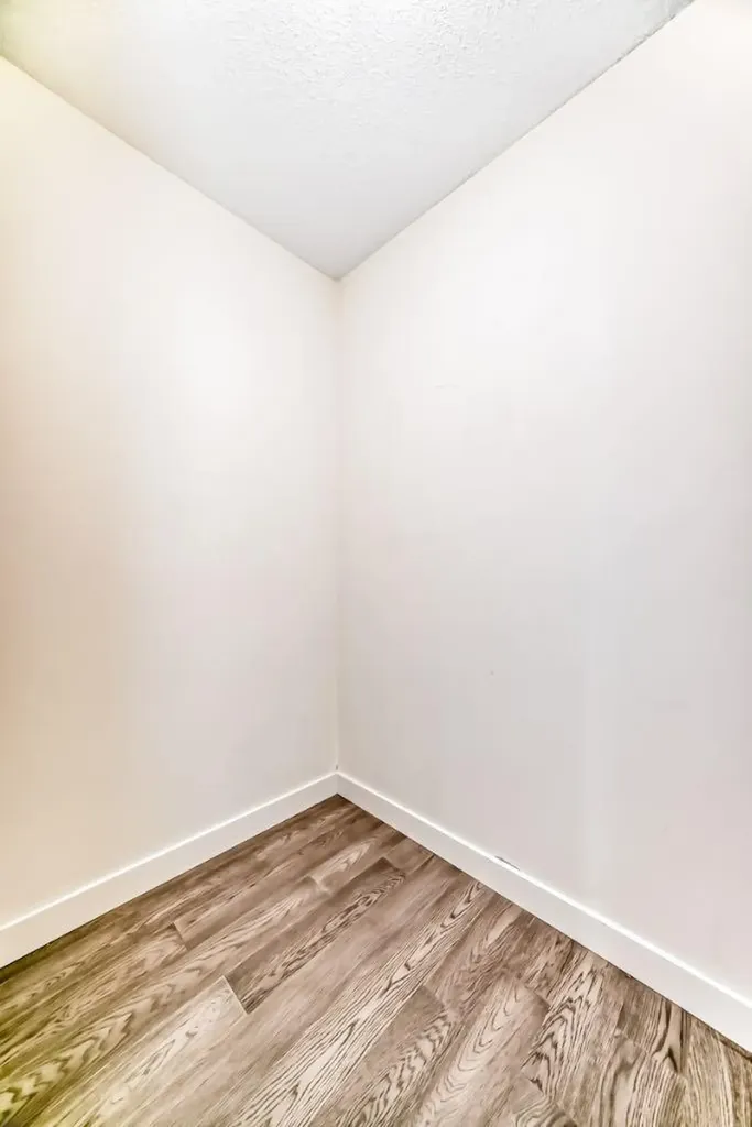 4455A Greenview Drive NE Calgary AB T2E 6M1