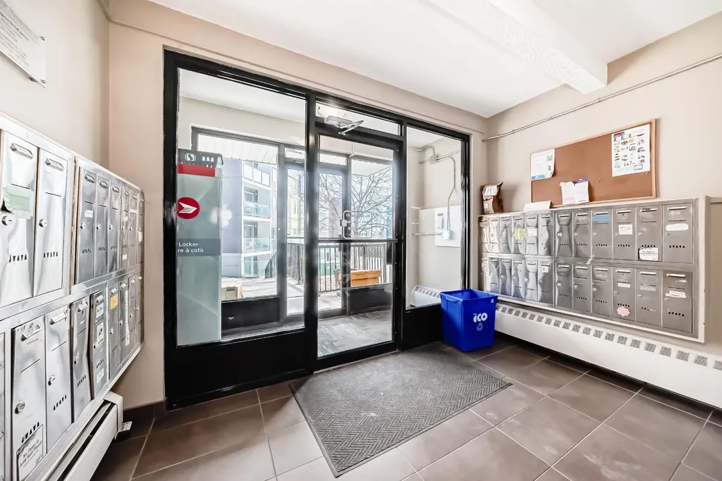 4455A Greenview Drive NE Calgary AB T2E 6M1
