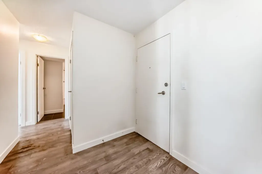 4455A Greenview Drive NE Calgary AB T2E 6M1