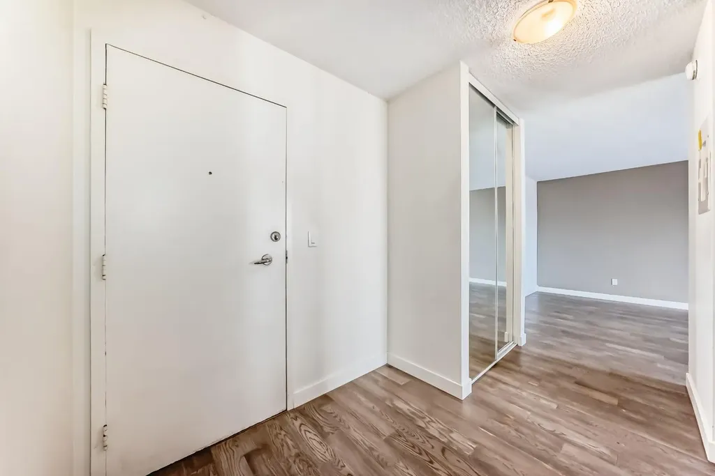4455A Greenview Drive NE Calgary AB T2E 6M1