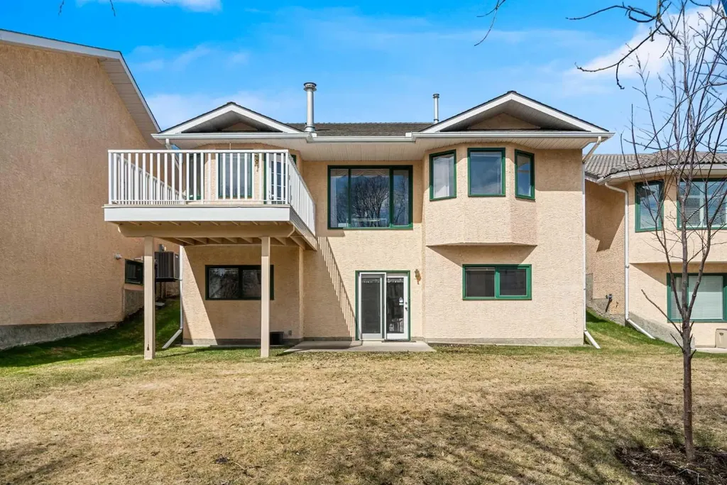58 Evergreen Bay SW Calgary AB T2Y 3E9