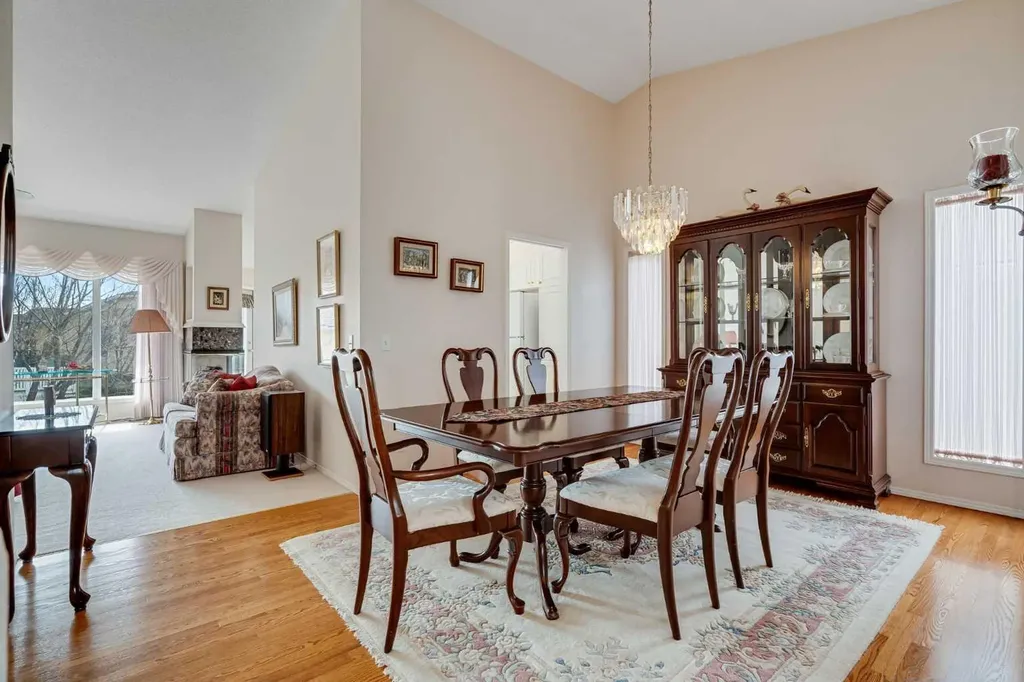 58 Evergreen Bay SW Calgary AB T2Y 3E9