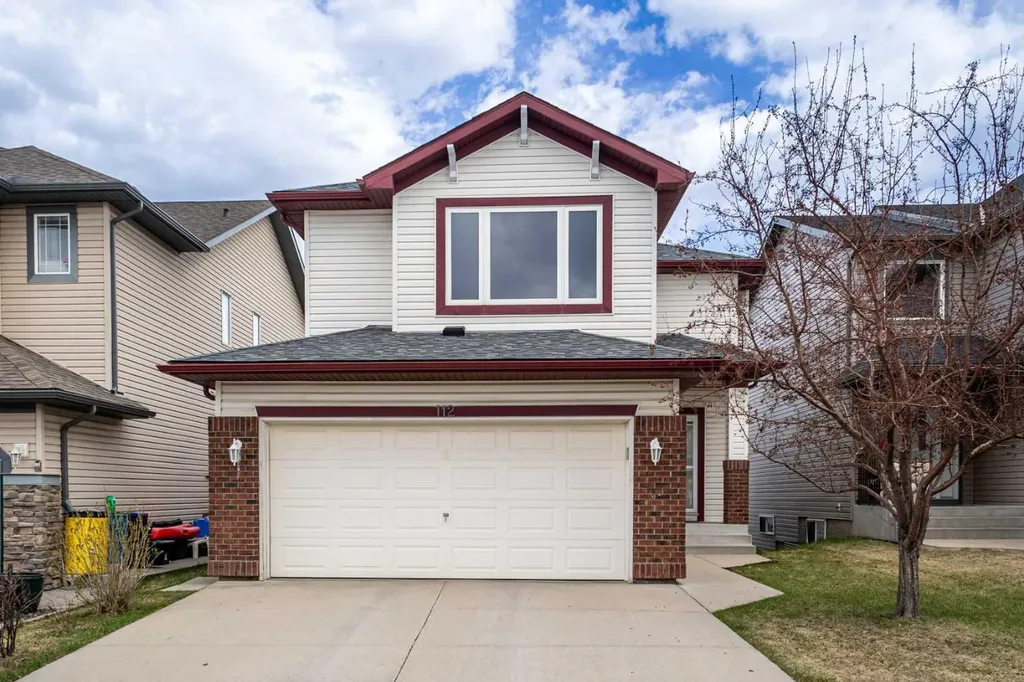 112 Everridge Drive SW Calgary AB T2Y 4R4